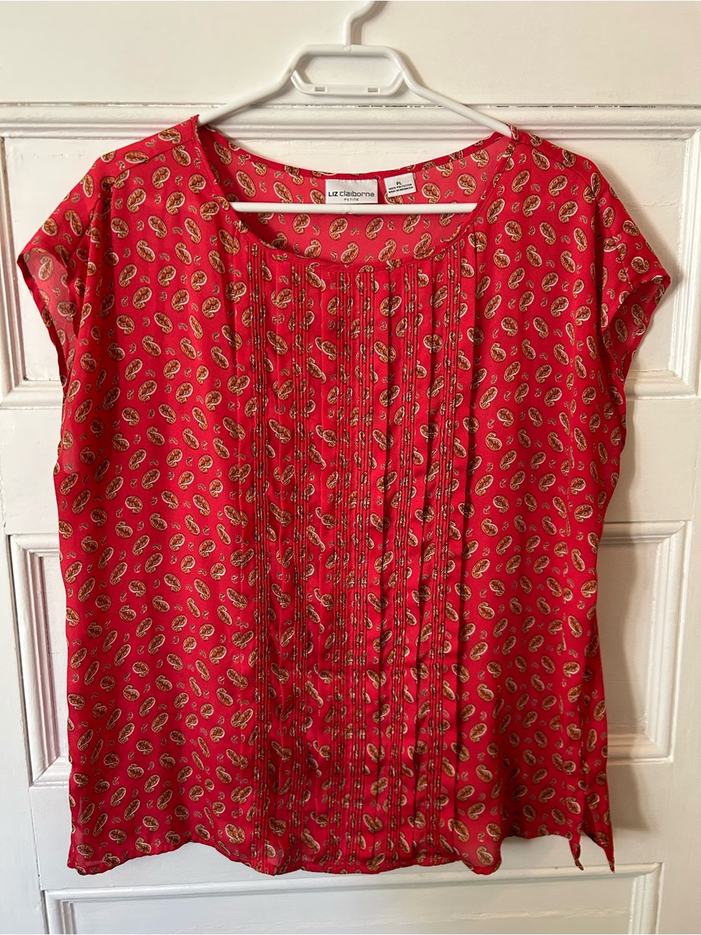Liz Claiborne Red Paisley Pintuck Cap-Sleeve Blouse